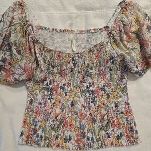 Floral Smocked Puff Sleeve Top